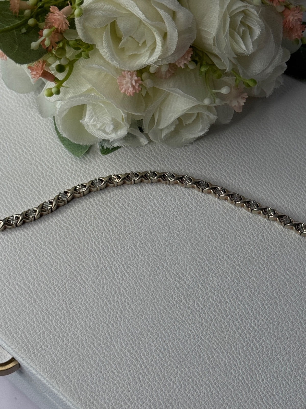 Classy 925 Sterling Silver Diamonds Bracelet Length 6.5 Inch