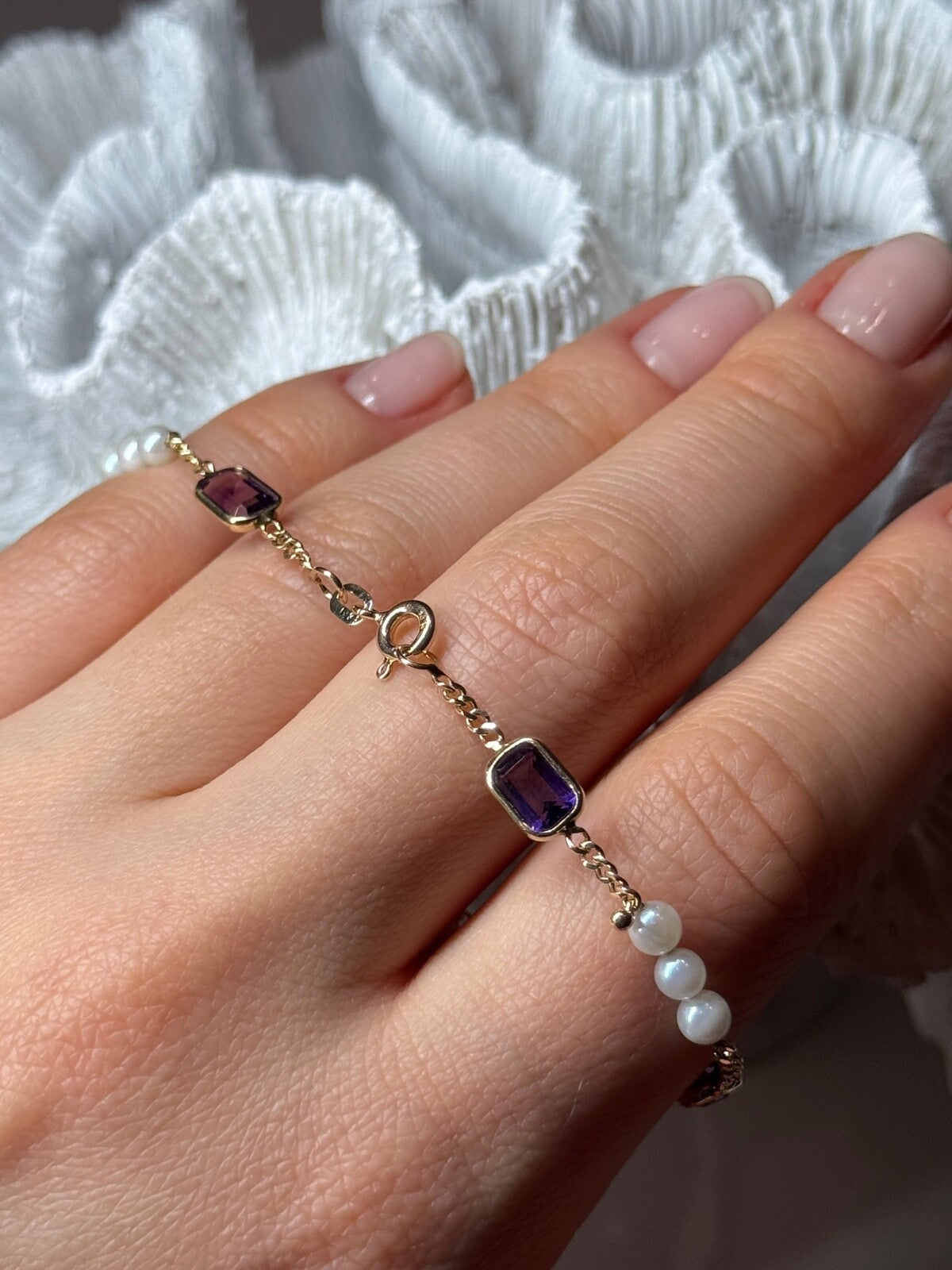 14K Yellow Gold Amethyst & Pearls Bracelet Length 7