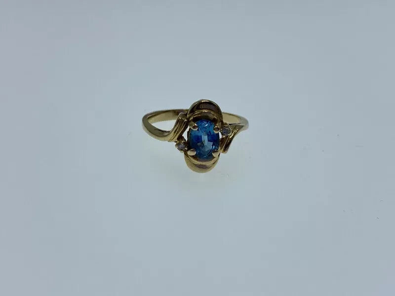 14K Yellow Gold Topaz & Diamonds Ring Size 7.25
