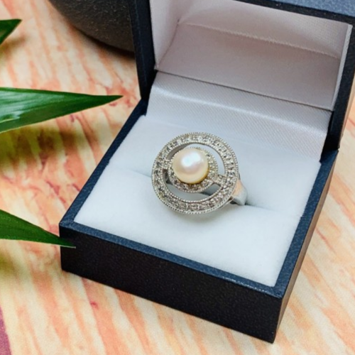 925 Sterling Silver Pearl Ring Size 8