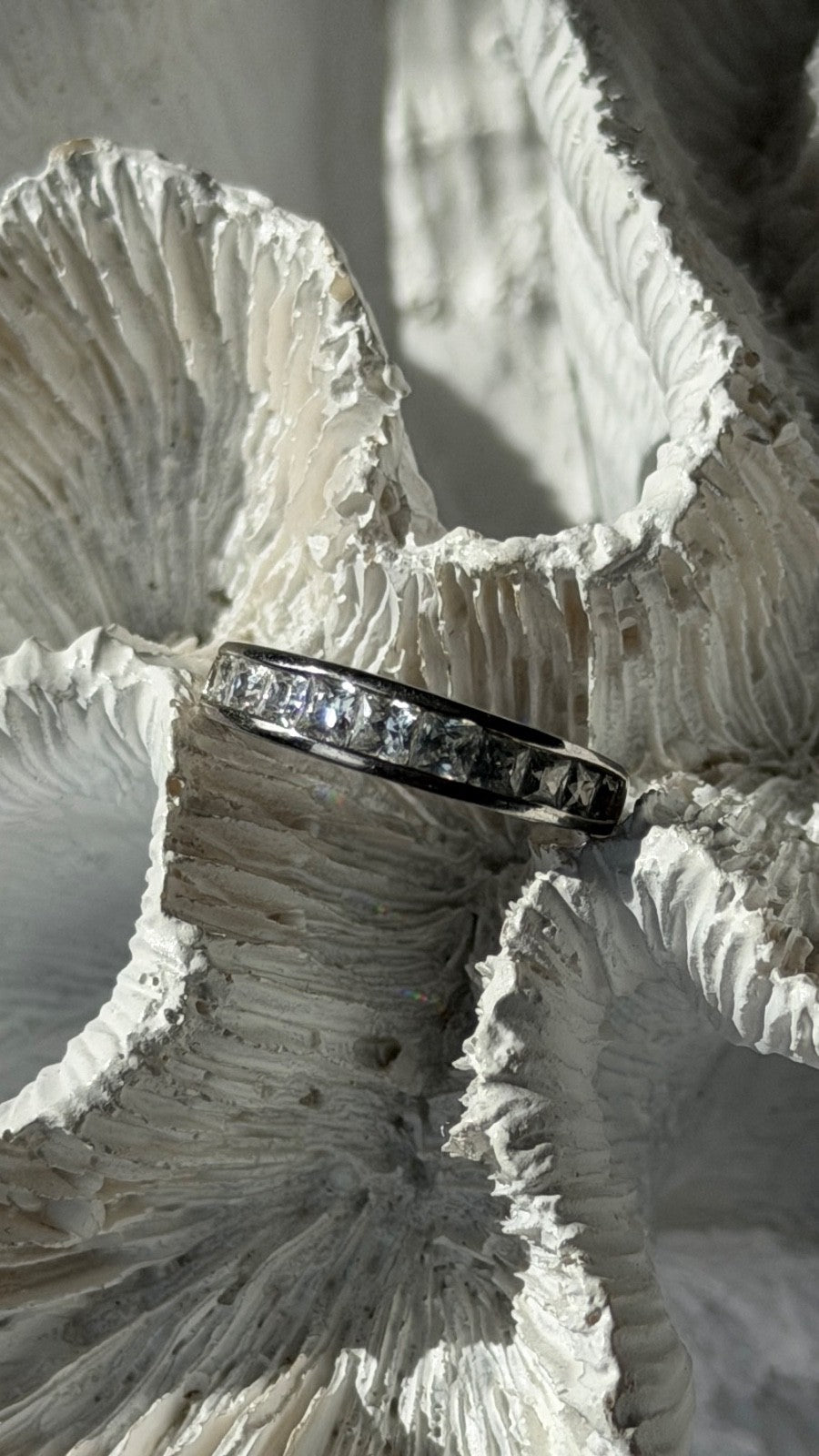 Shiny 925 Sterling Silver Cz Ring Size 6