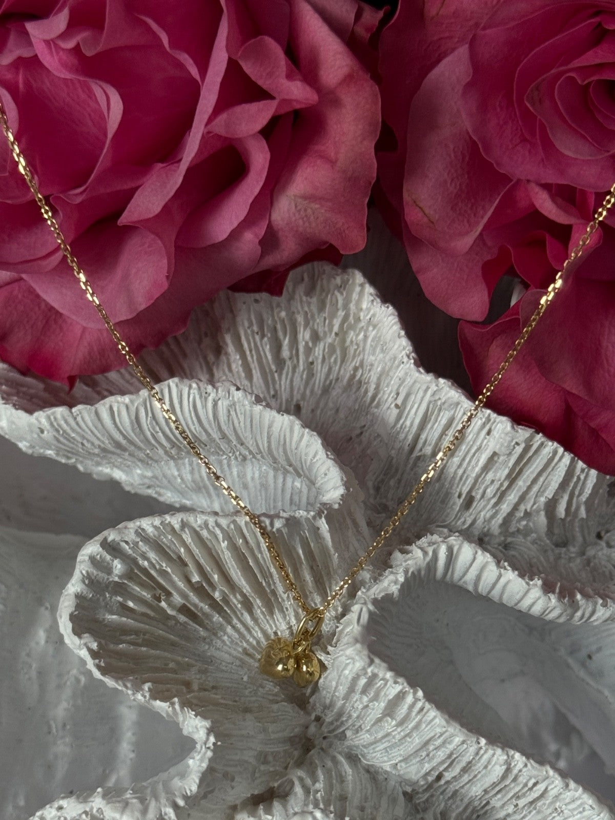 14K Yellow Gold 2 Hearts Necklace Length 18 inch