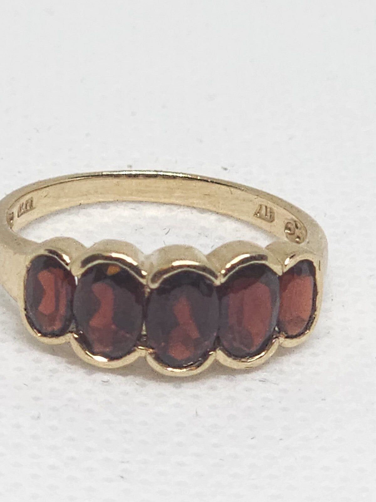 10K 417 Yellow Gold & Garnet Ring MW Size 6