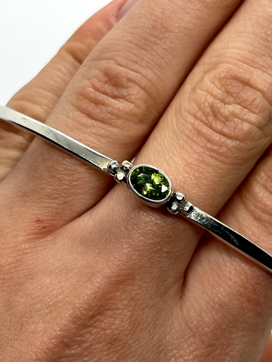 925 Sterling Silver Peridot Bracelet