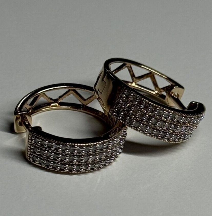 10K Yellow Gold Diamonds 0.9 Carat Earrings Length 18 mm
