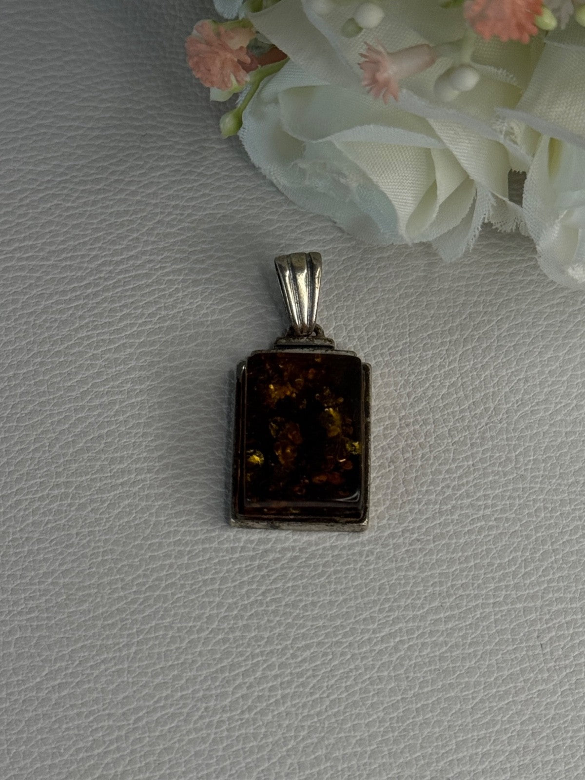 Vintage 925 Sterling Silver Amber Pendant Length 1.50 Inch