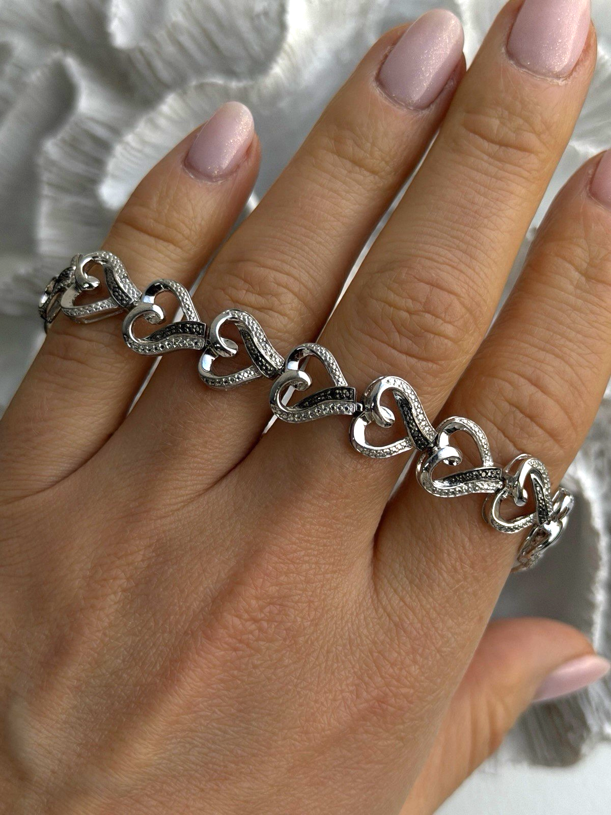 925 Sterling Silver Black & White Diamonds Heart Bracelet 7.5