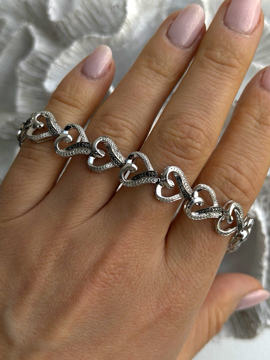 925 Sterling Silver Black & White Diamonds Heart Bracelet 7.5