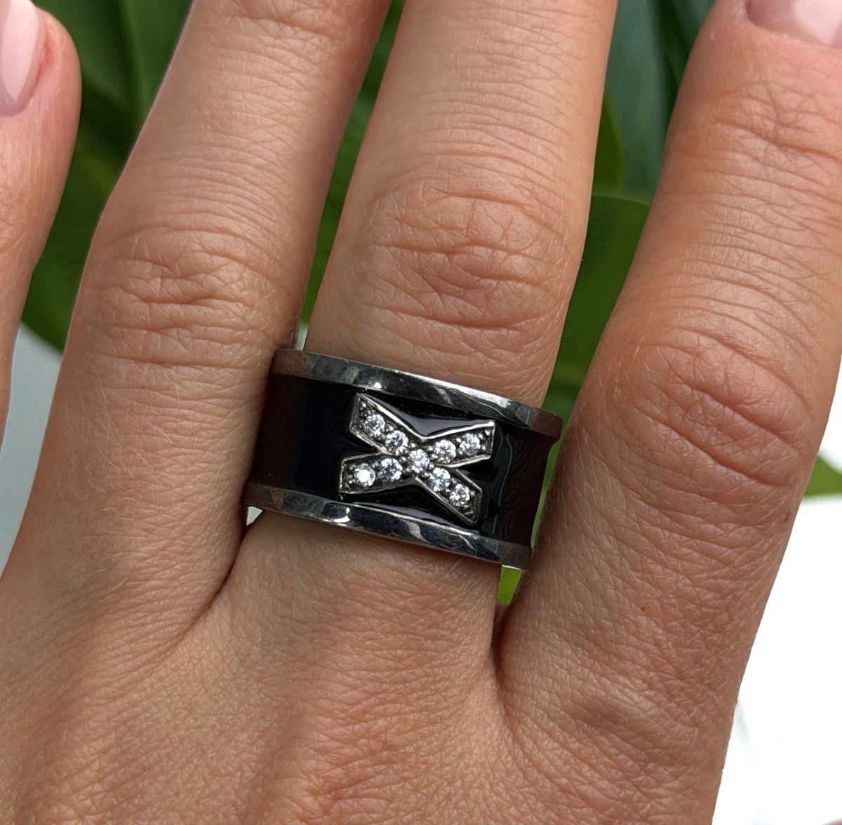 Vintage 925 Sterling Silver Black Enamel & Cz Ring Size 9