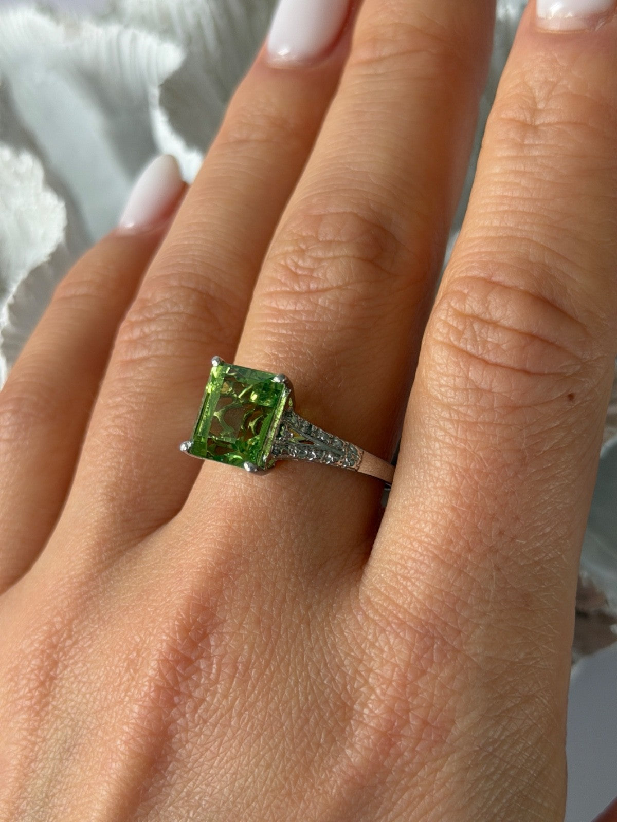 925 Sterling Silver Peridot Ring Size 10