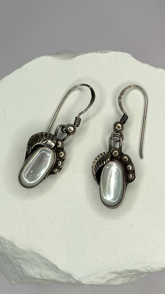 Vintage 925 Sterling Silver Mother-of-pearl Cabochons Dangle Earrings