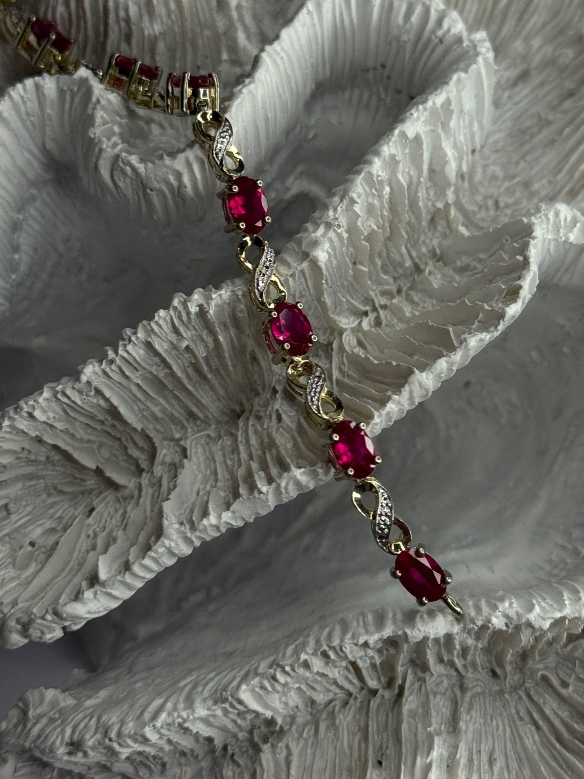 Lovely 925 Sterling Silver Ruby Bracelet Length 7