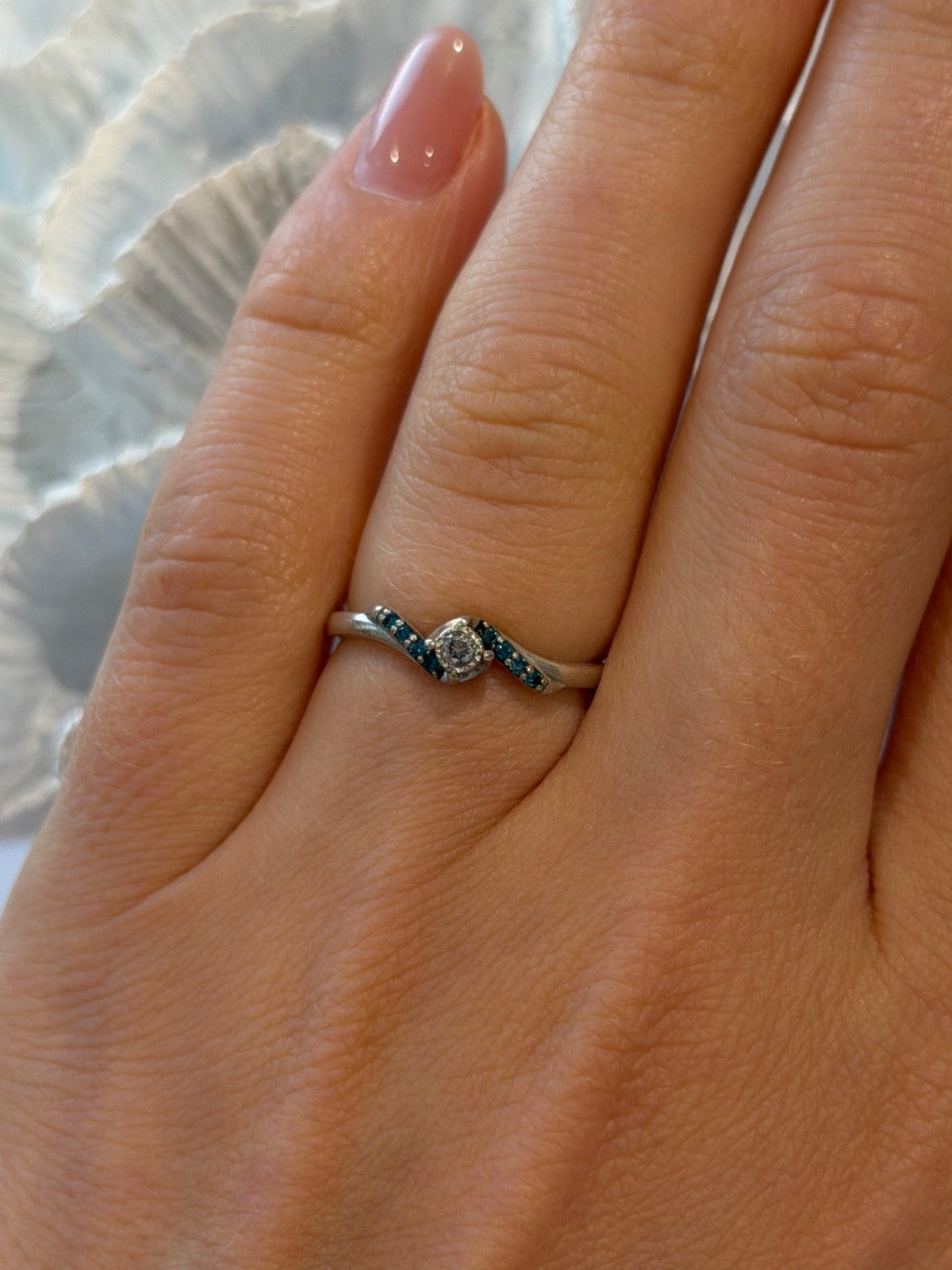 925 Sterling Silver White & Blue Topaz Ring Size 7