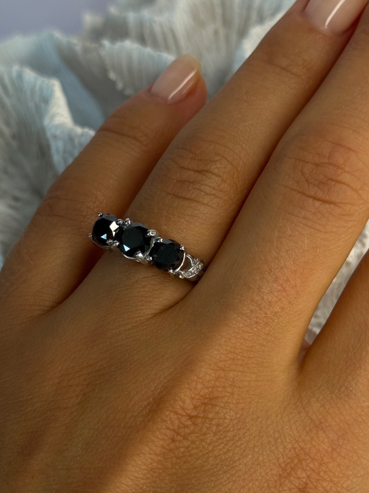 10K White Gold Sapphire & Diamond Ring Size 7.5