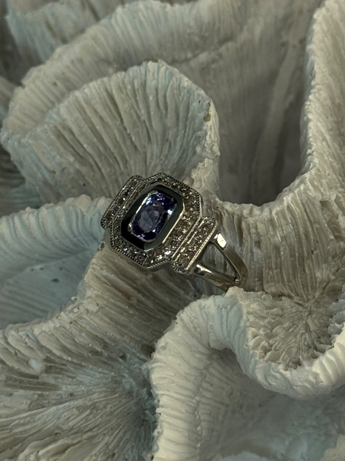 14K White Gold Tanzanite & Diamond Ring Size 6
