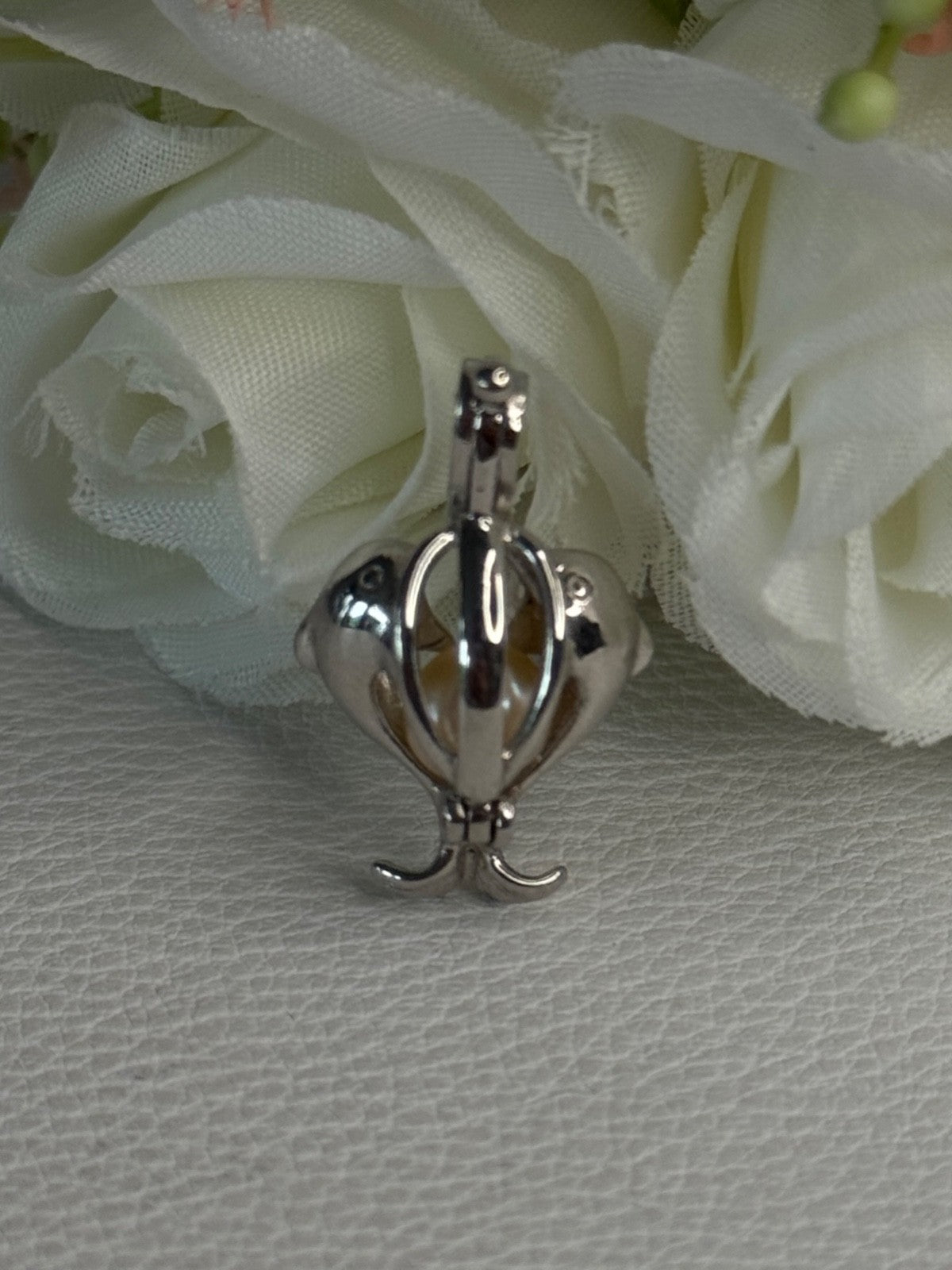 925 Sterling Silver Pearl Dolphins Pendant Length 1 Inch