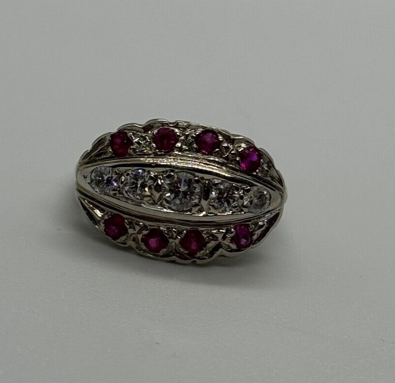 14K White Gold White & Pink Topaz Ring Size 5.5