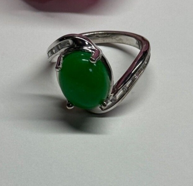 D'Joy 925 Sterling Silver Green Nephrite & White Beryl Ring Size 6.5