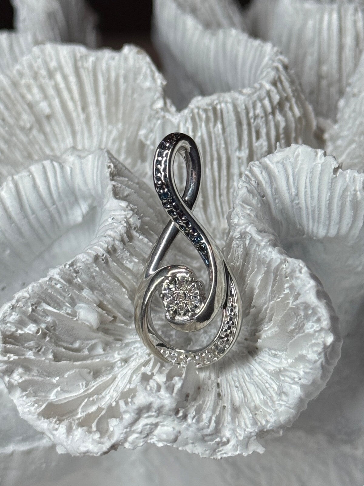 925 Sterling Silver White & Blue Topaz Pendant Length 1.1 Inch