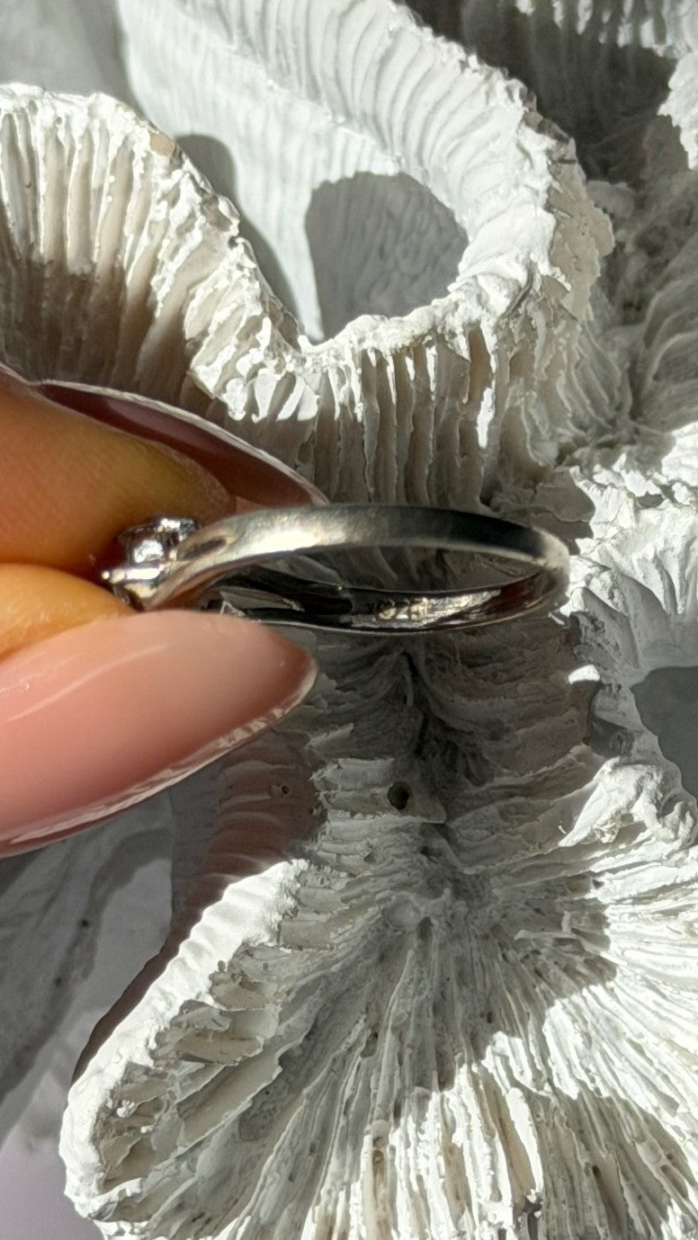 925 Sterling Silver White Topaz Flower Ring Size 6