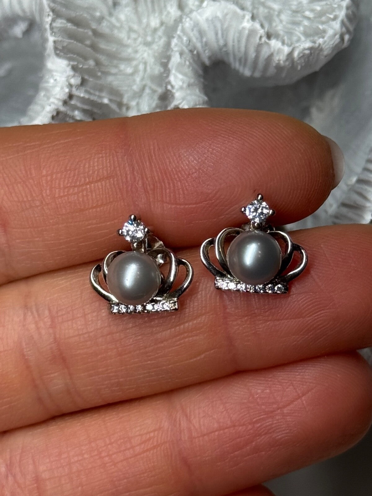925 Sterling Silver Pearl Crown Earrings Length 0.5 Inch