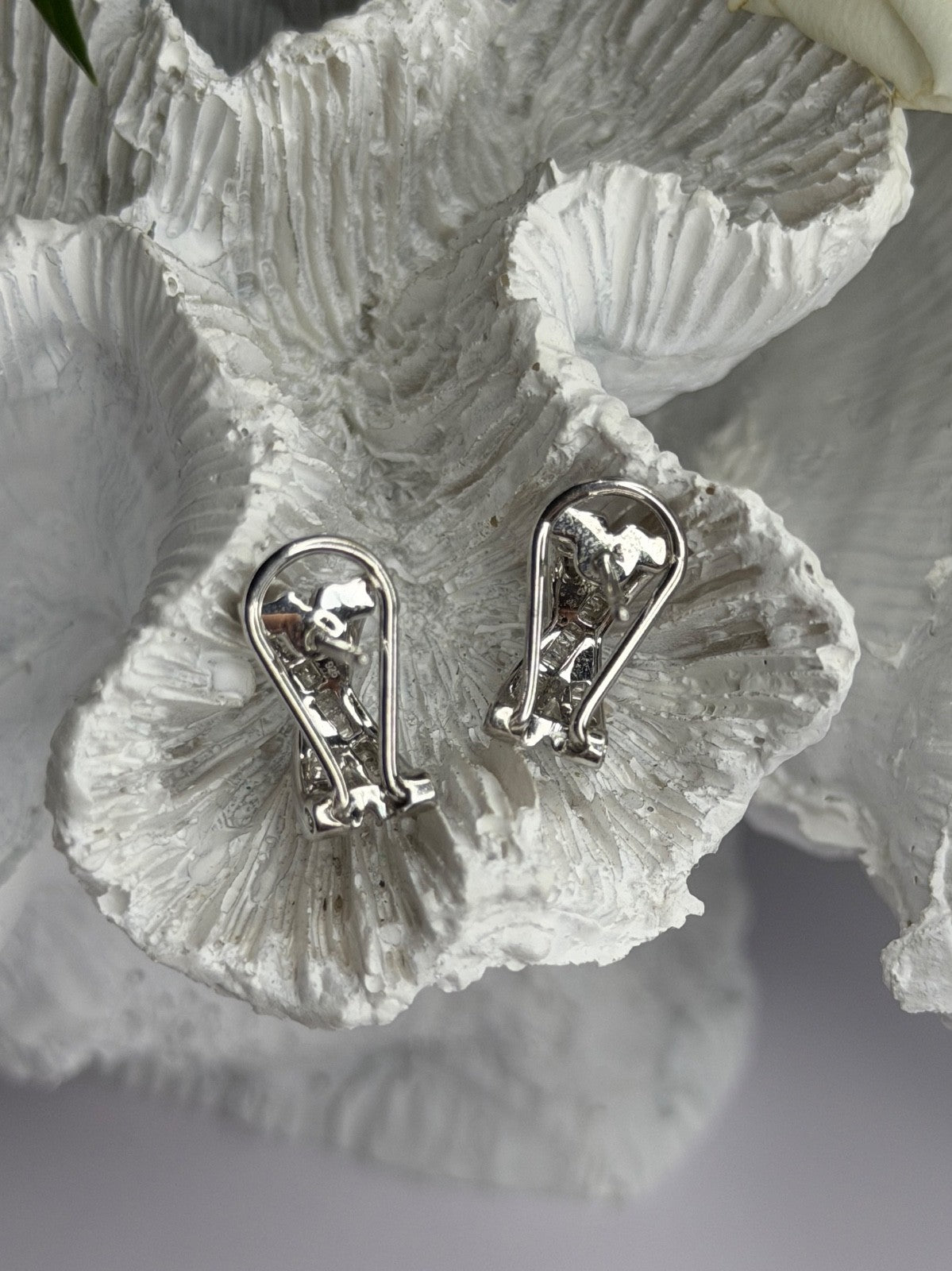 Beautiful 925 Sterling Silver White Topaz Earrings