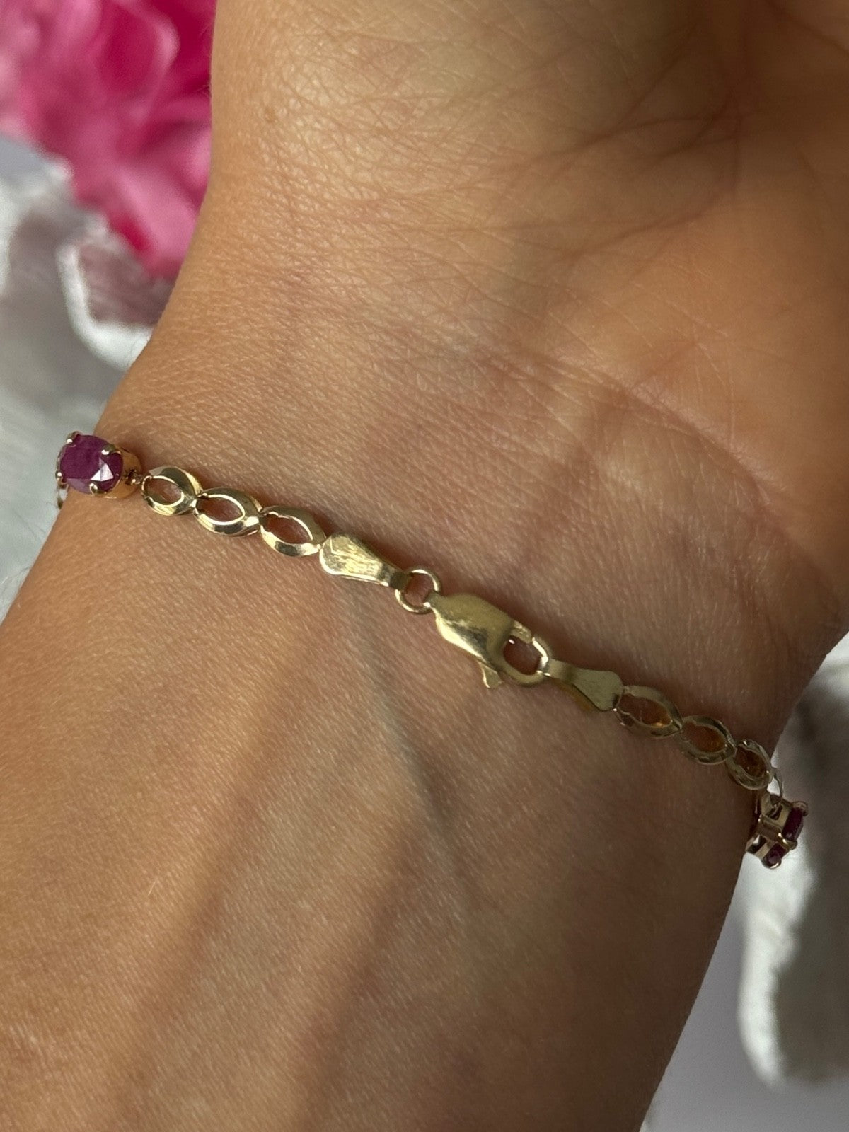 14K Yellow Gold Ruby Bracelet Length 7