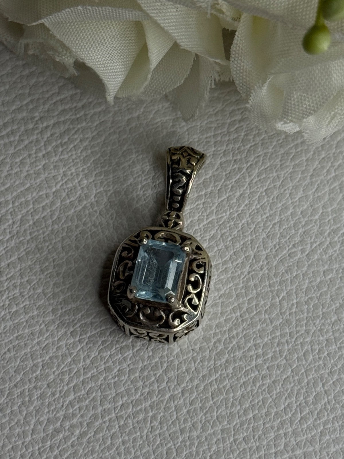 925 Sterling Silver Blue Topaz Pendant Length 1 Inch