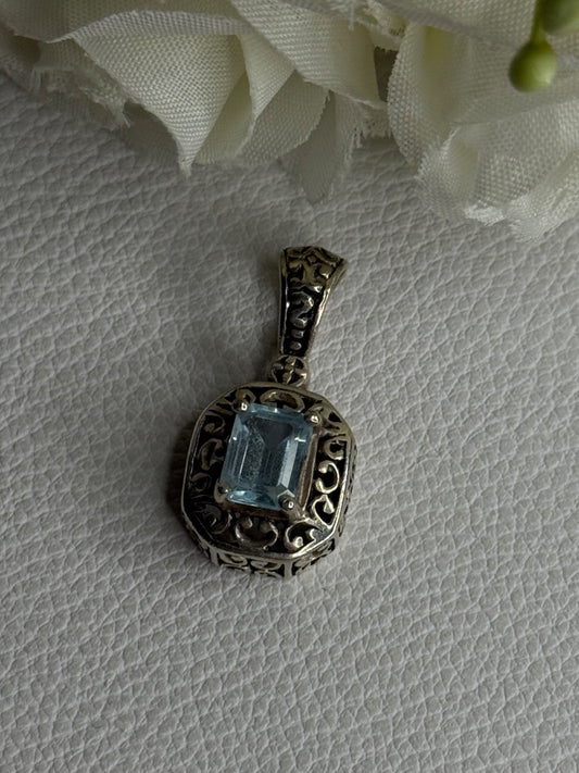 925 Sterling Silver Blue Topaz Pendant Length 1 Inch