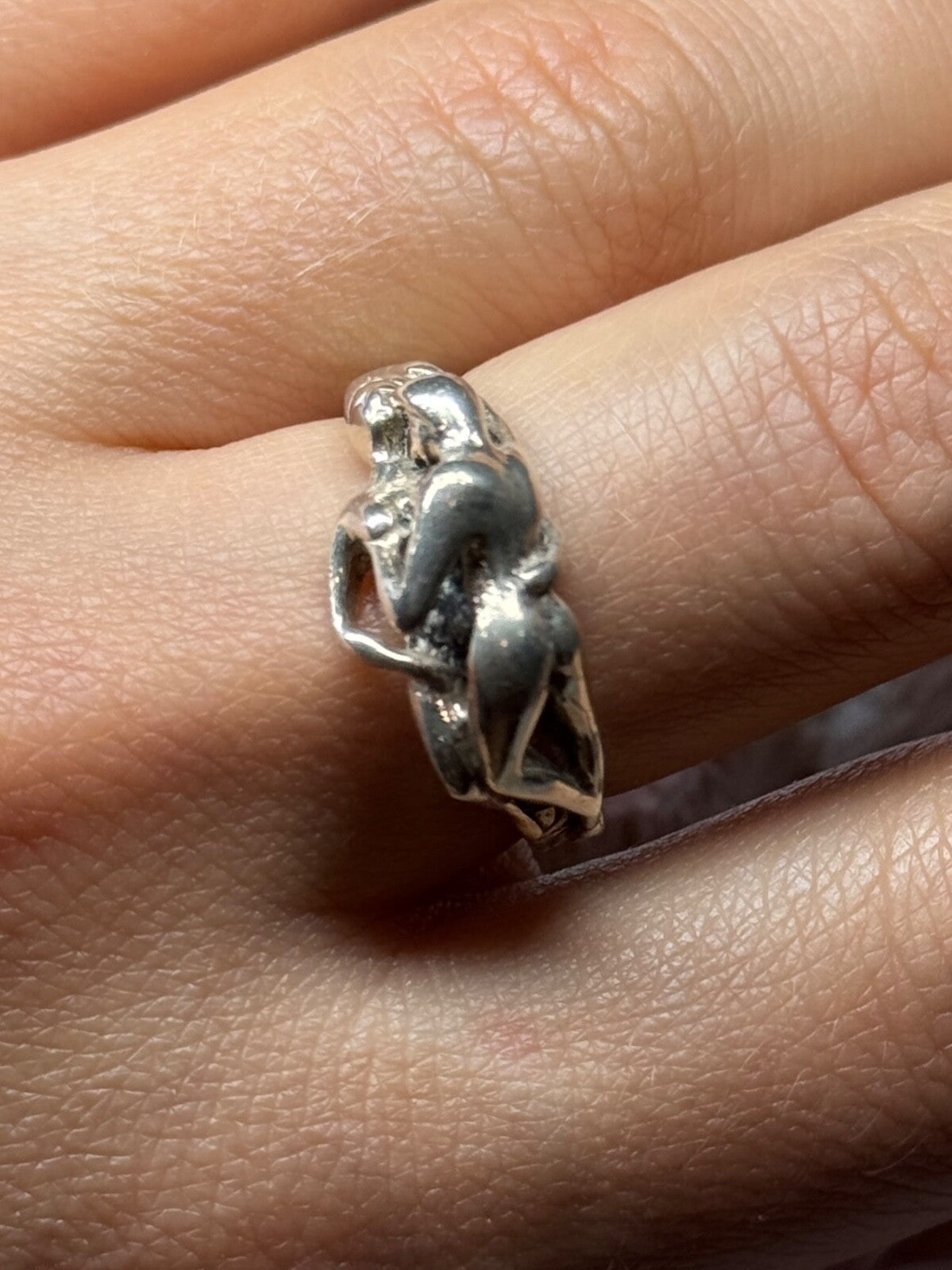 925 Sterling Silver Kamasutra Ring Size 8