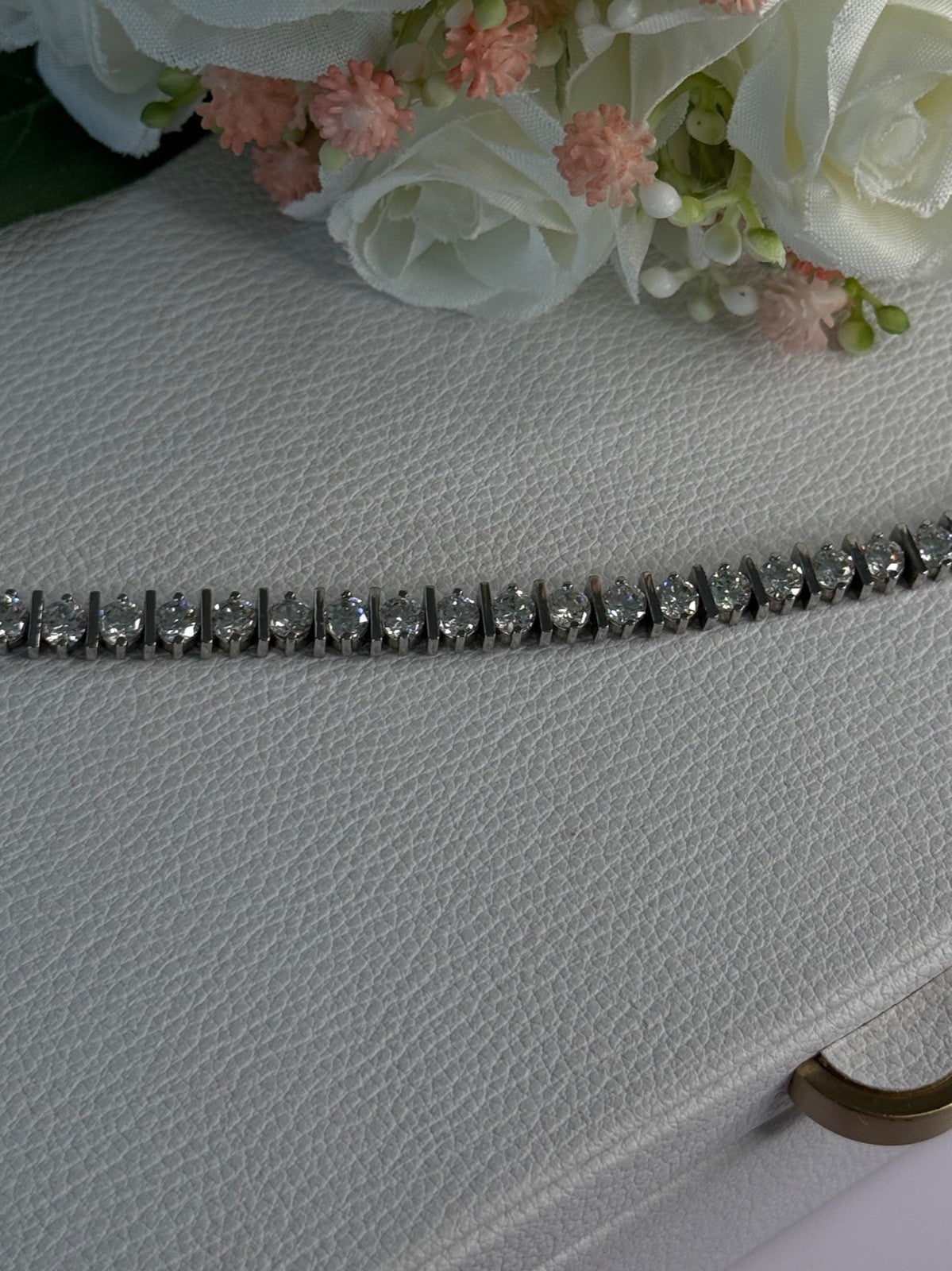 Beautiful 925 Sterling Silver CZ Bracelet Length 7.5 Inch