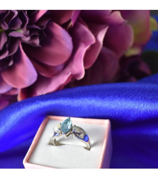 925 Sterling Silver Blue Topaz & Opal Ring Size 6.5