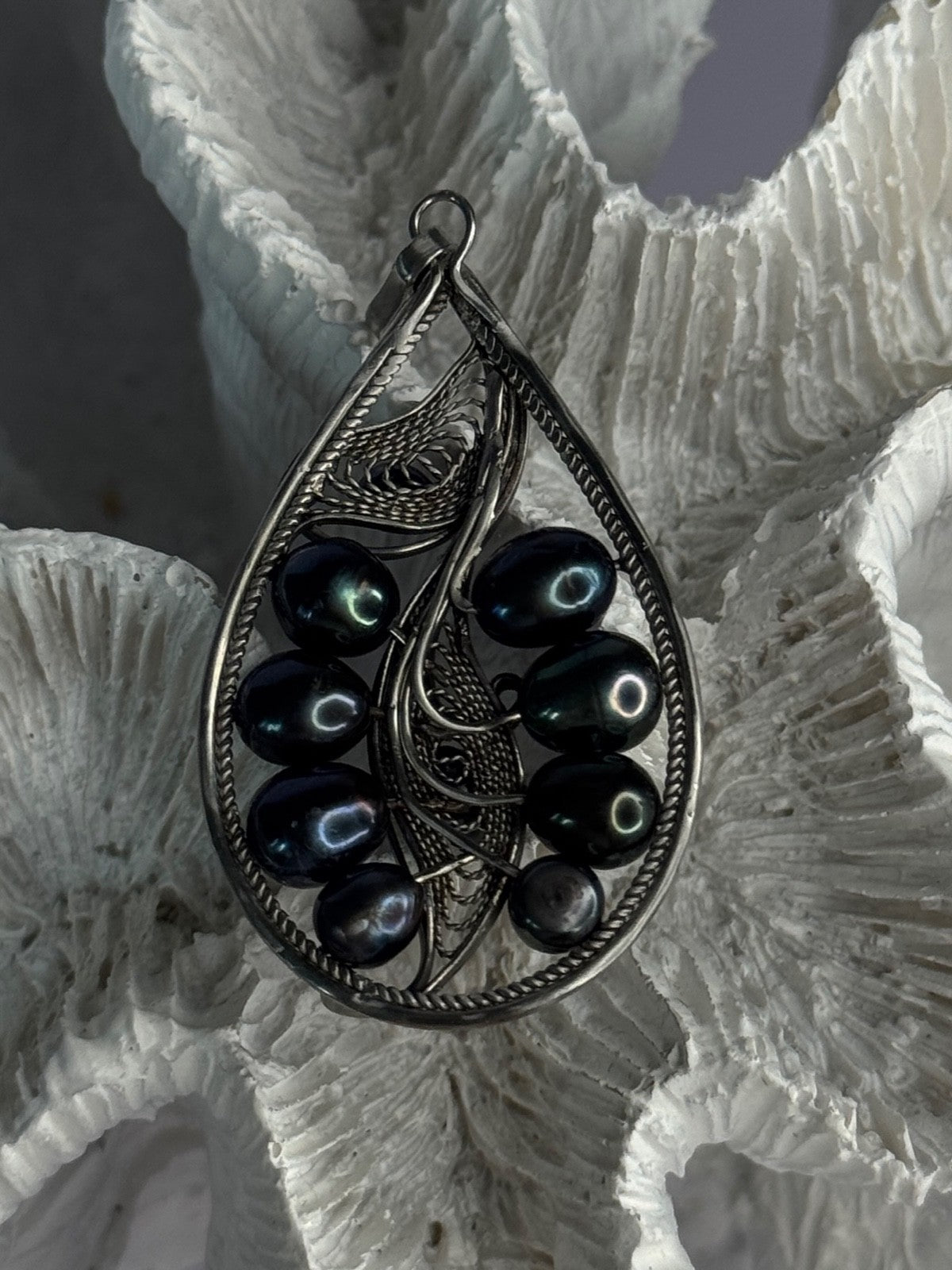 925 Sterling Silver Black Pearls Pendant Length 2.1 Inch