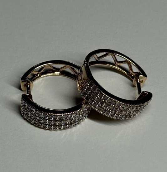10K Yellow Gold Diamonds 0.9 Carat Earrings Length 18 mm