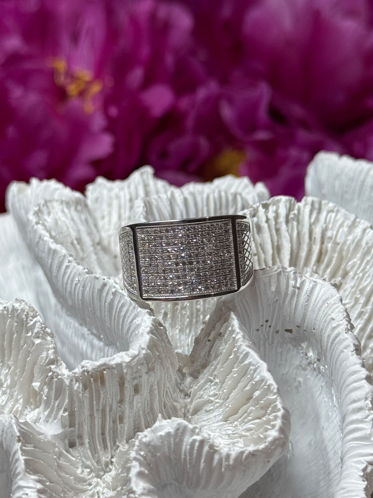 925 Sterling Silver Diamonds Ring Size 8.5