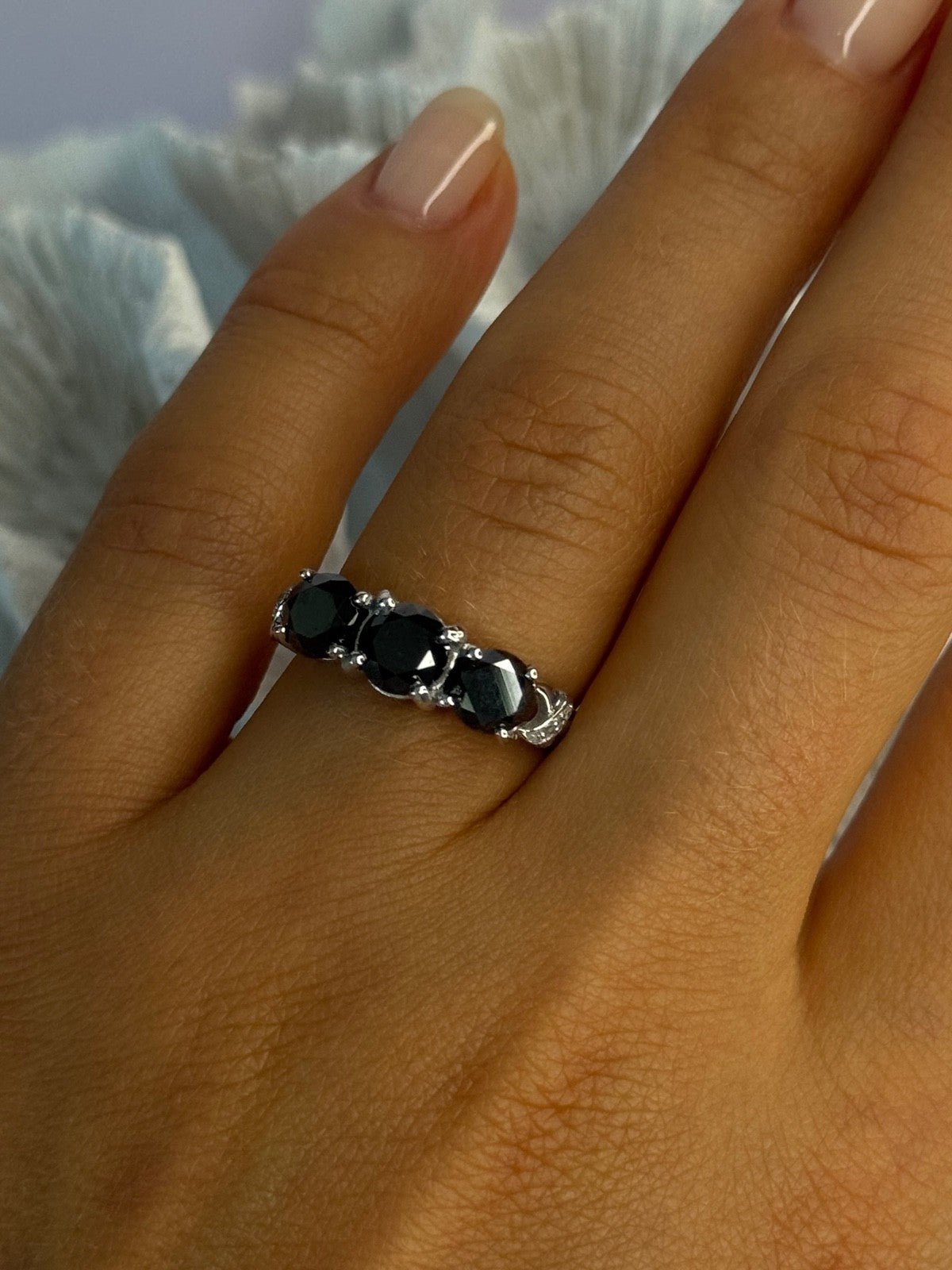 10K White Gold Sapphire & Diamond Ring Size 7.5