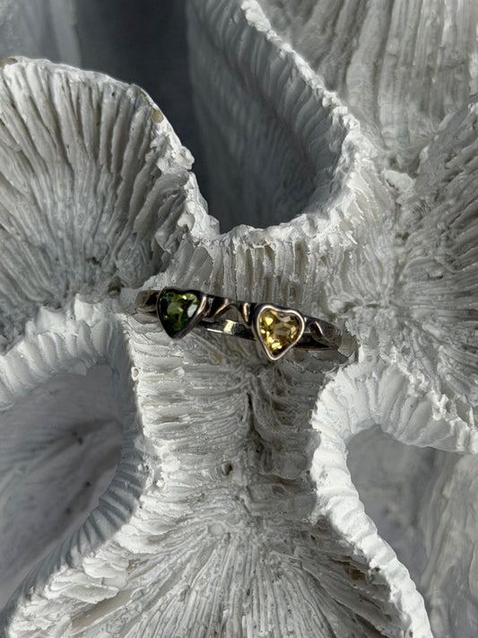 925 Sterling Silver Peridot & Citrine Heart Ring Size 8