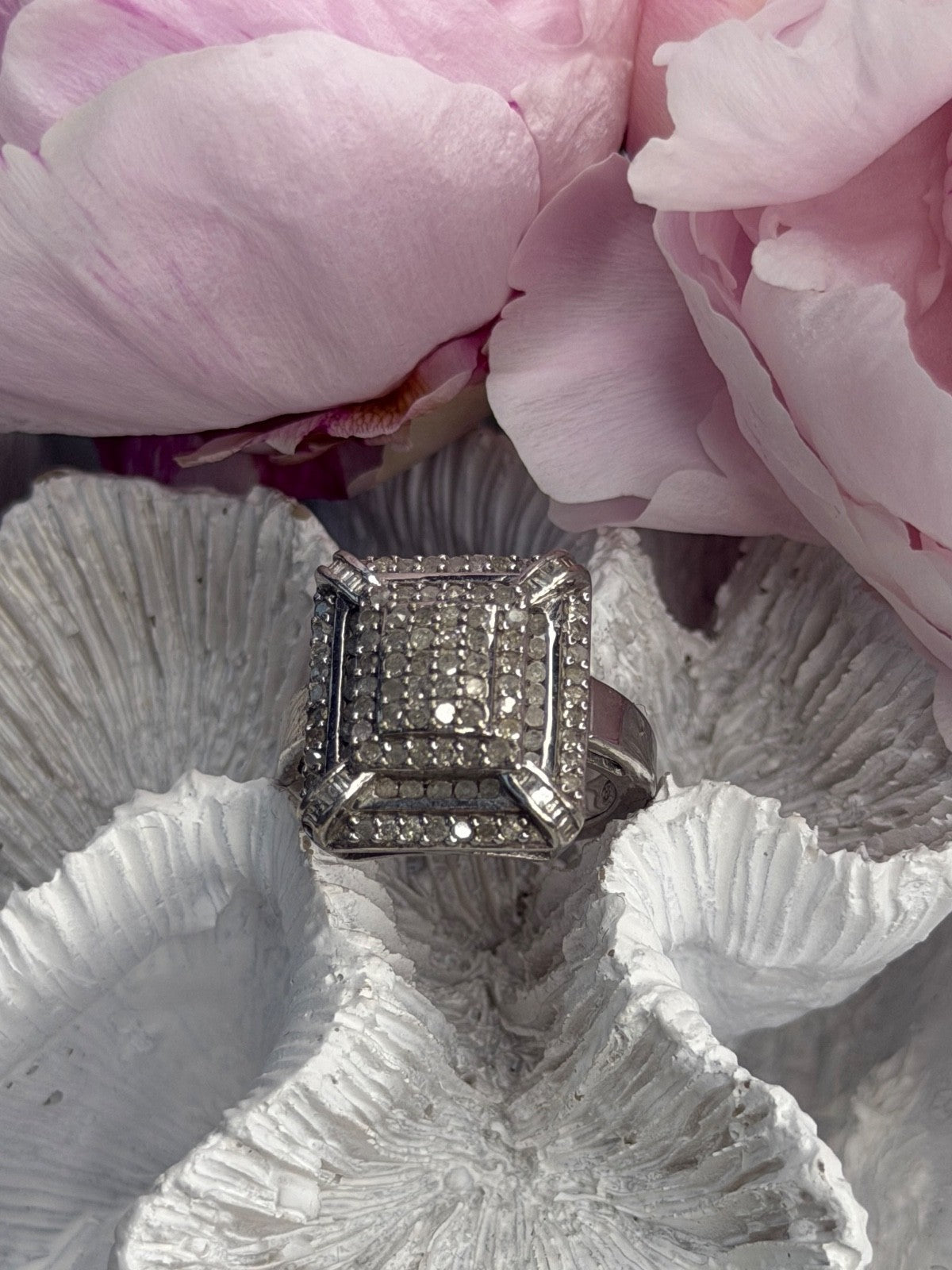 Elegant 925 Sterling Silver White Topaz Ring Size 7