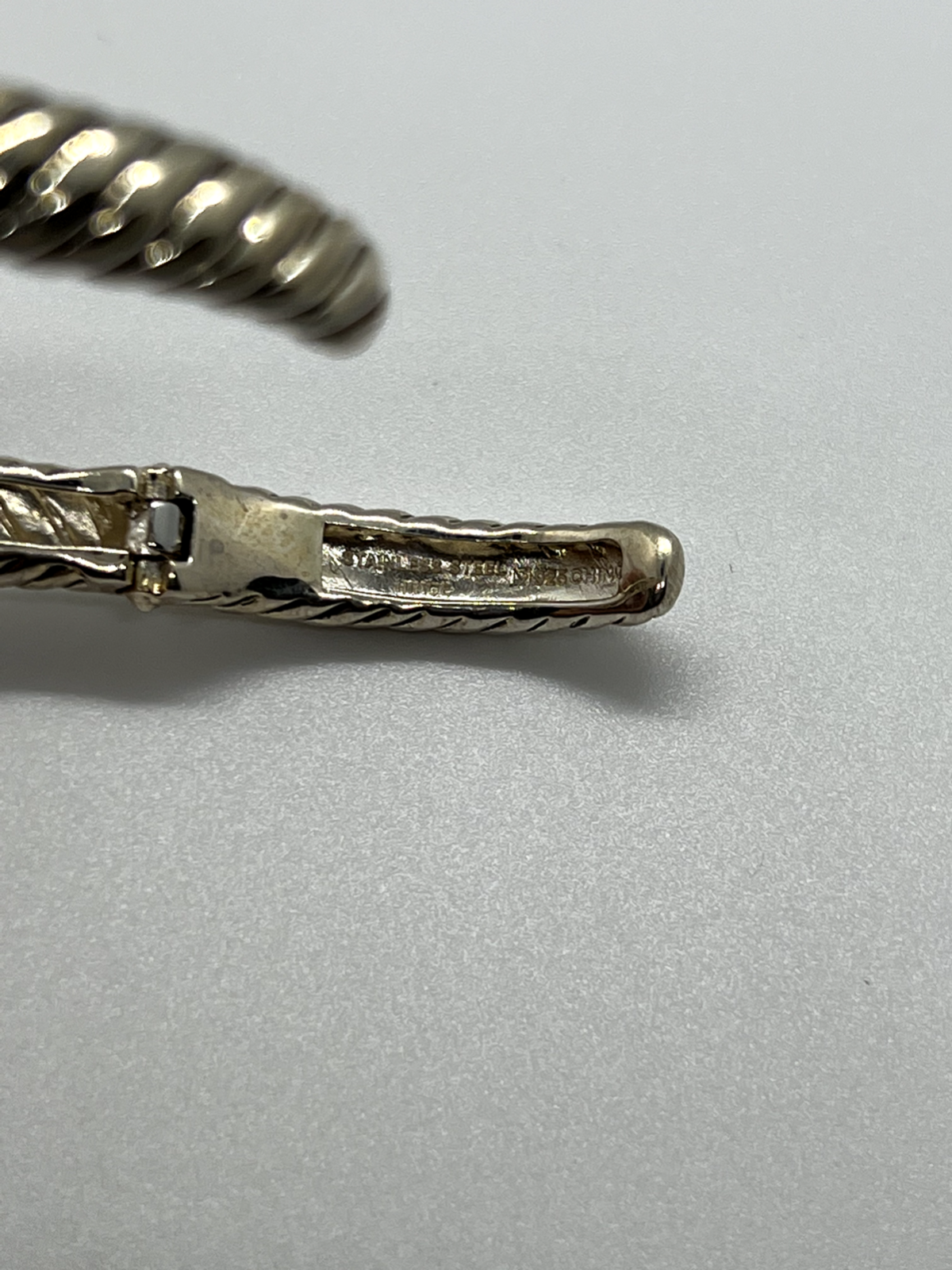 925 Sterling Silver Topaz Hinge Bracelet