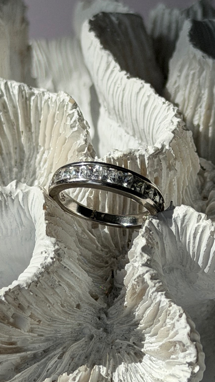 Shiny 925 Sterling Silver Cz Ring Size 6