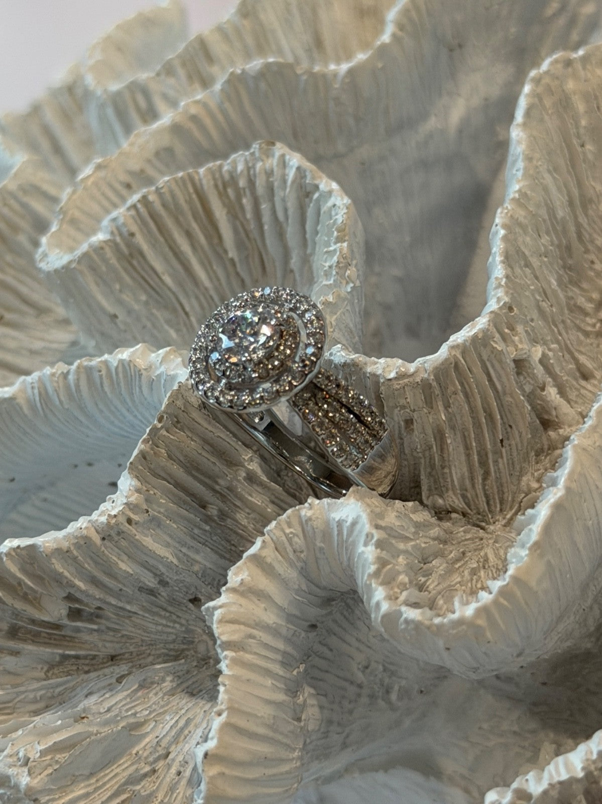 Beautiful 925 Sterling Silver Cz Ring Size 6