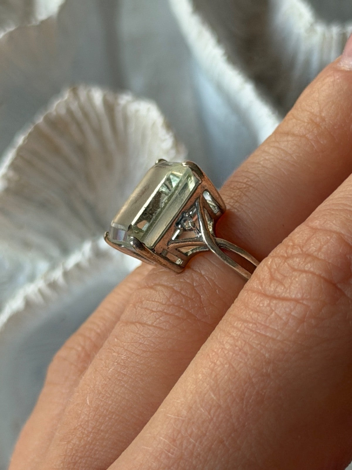 925 Sterling Silver Green Quartz & White Topaz Ring Size 6