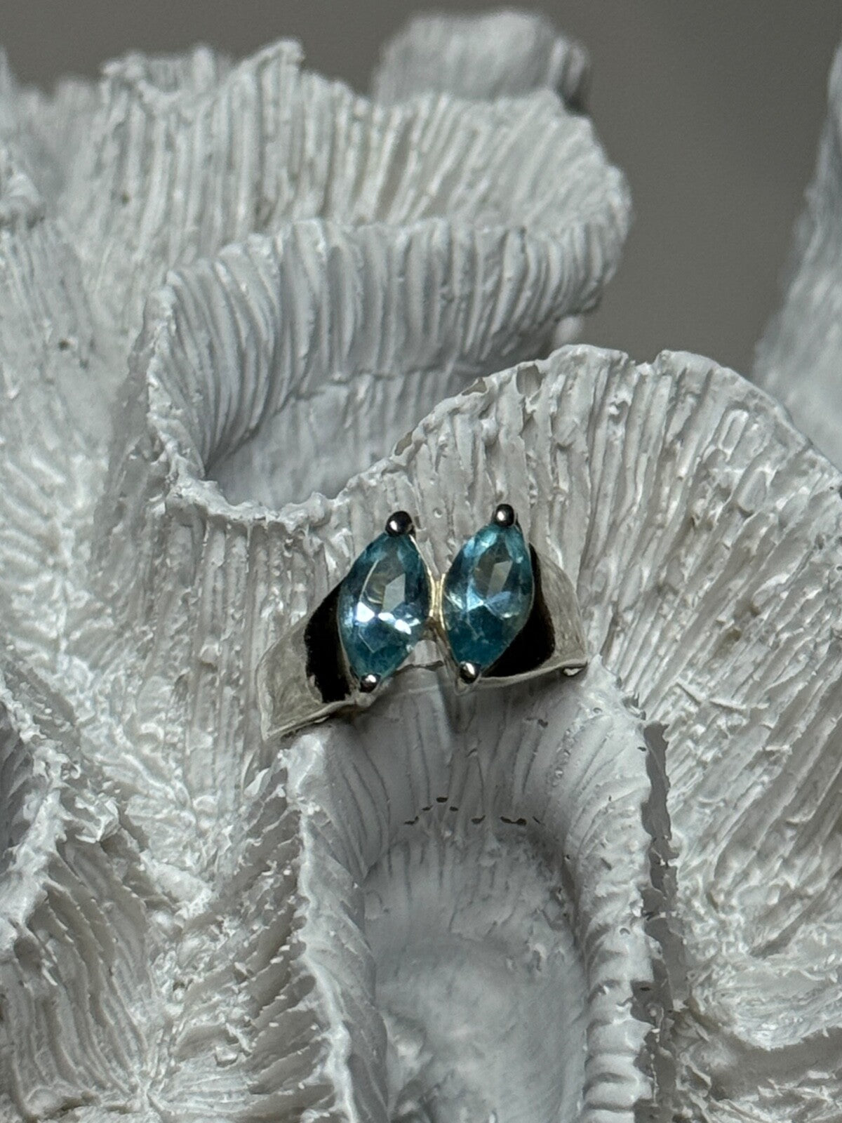 925 Sterling Silver Topaz Ring Size 6