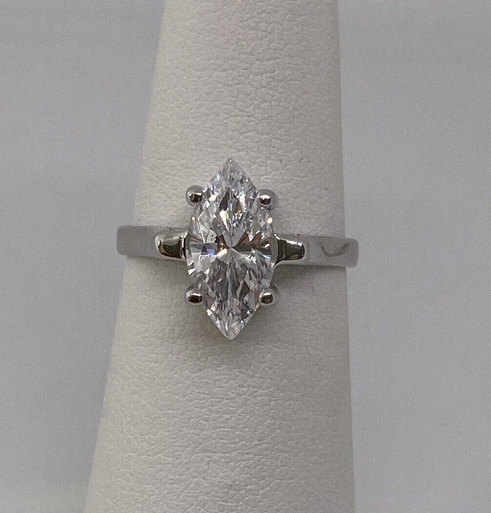 925 Sterling Silver CZ Ring Size 5