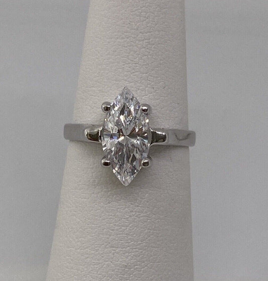 925 Sterling Silver CZ Ring Size 5