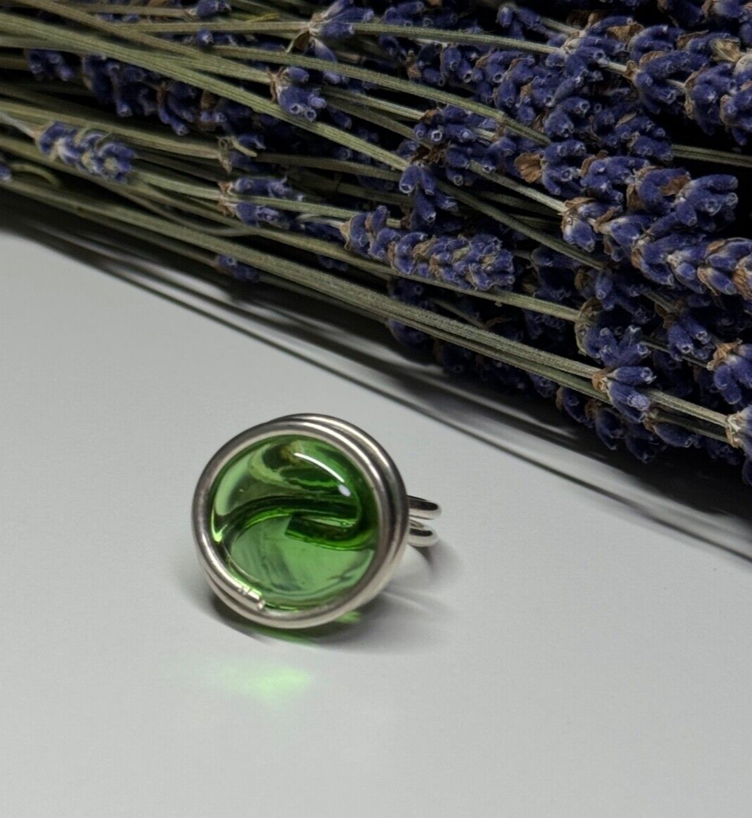 Modern Art Design Green CZ Ring Size 6