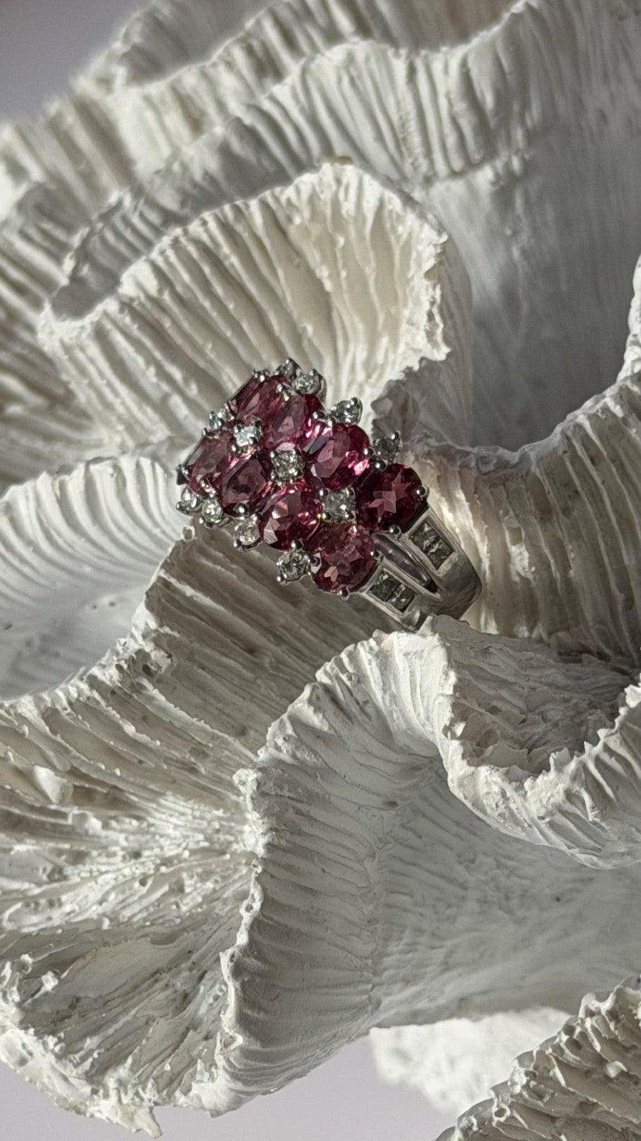 18K 750 White Gold Pink Tourmaline & Diamond Ring Size 6.5