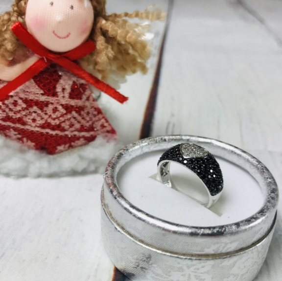 925 Sterling Silver Black Spinel & Goshenite Ring Size 6.5
