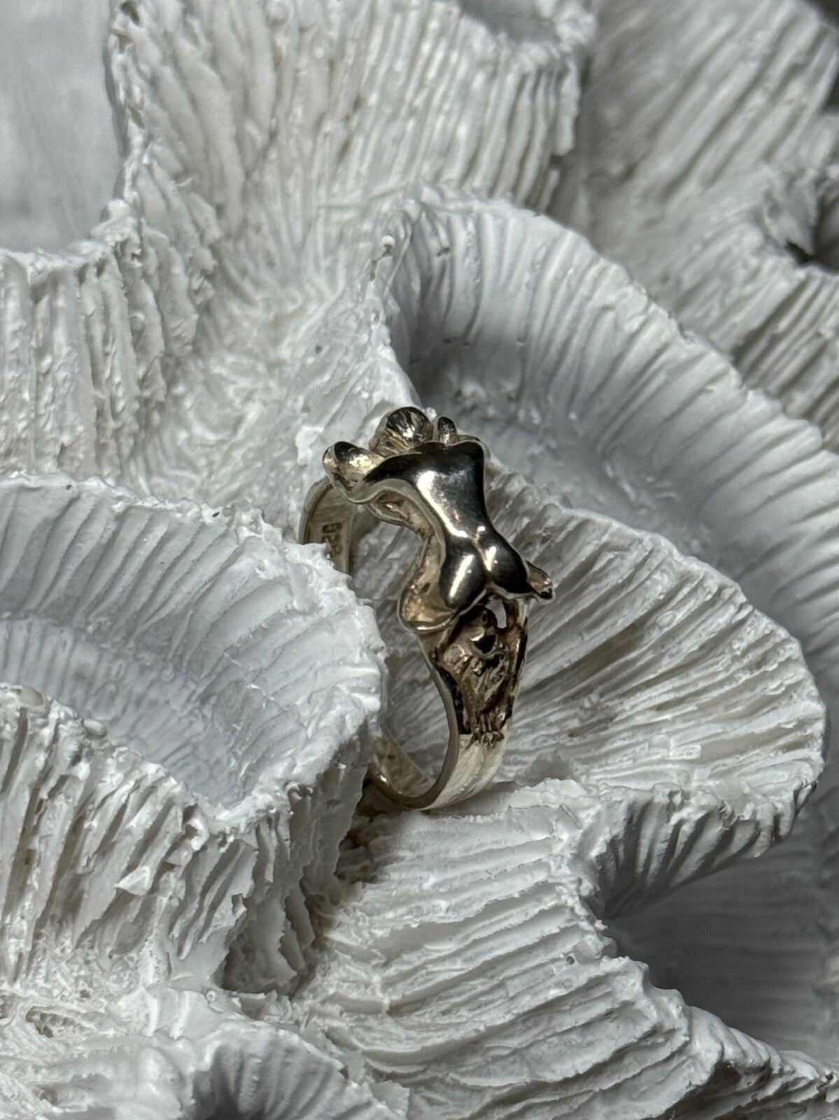 925 Sterling Silver Kamasutra Ring Size 6