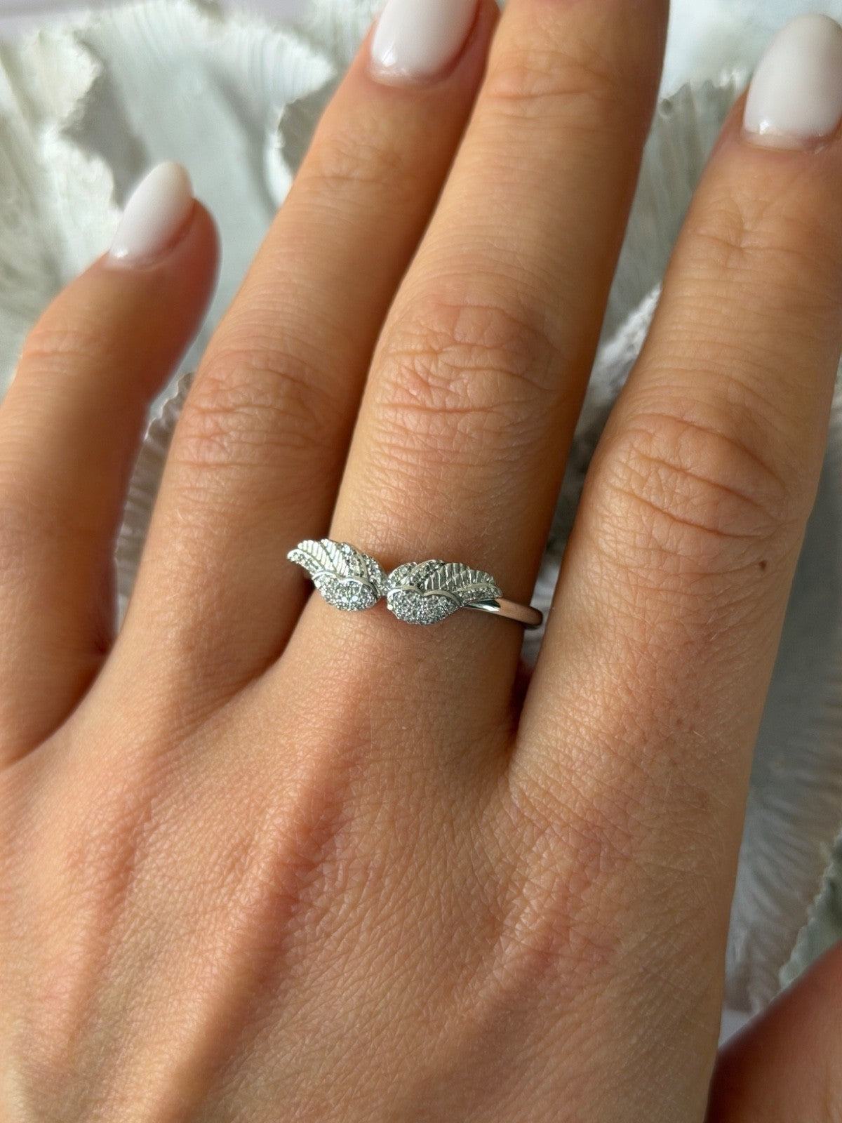 925 Sterling Silver Angel Wings Cz Ring Size 9
